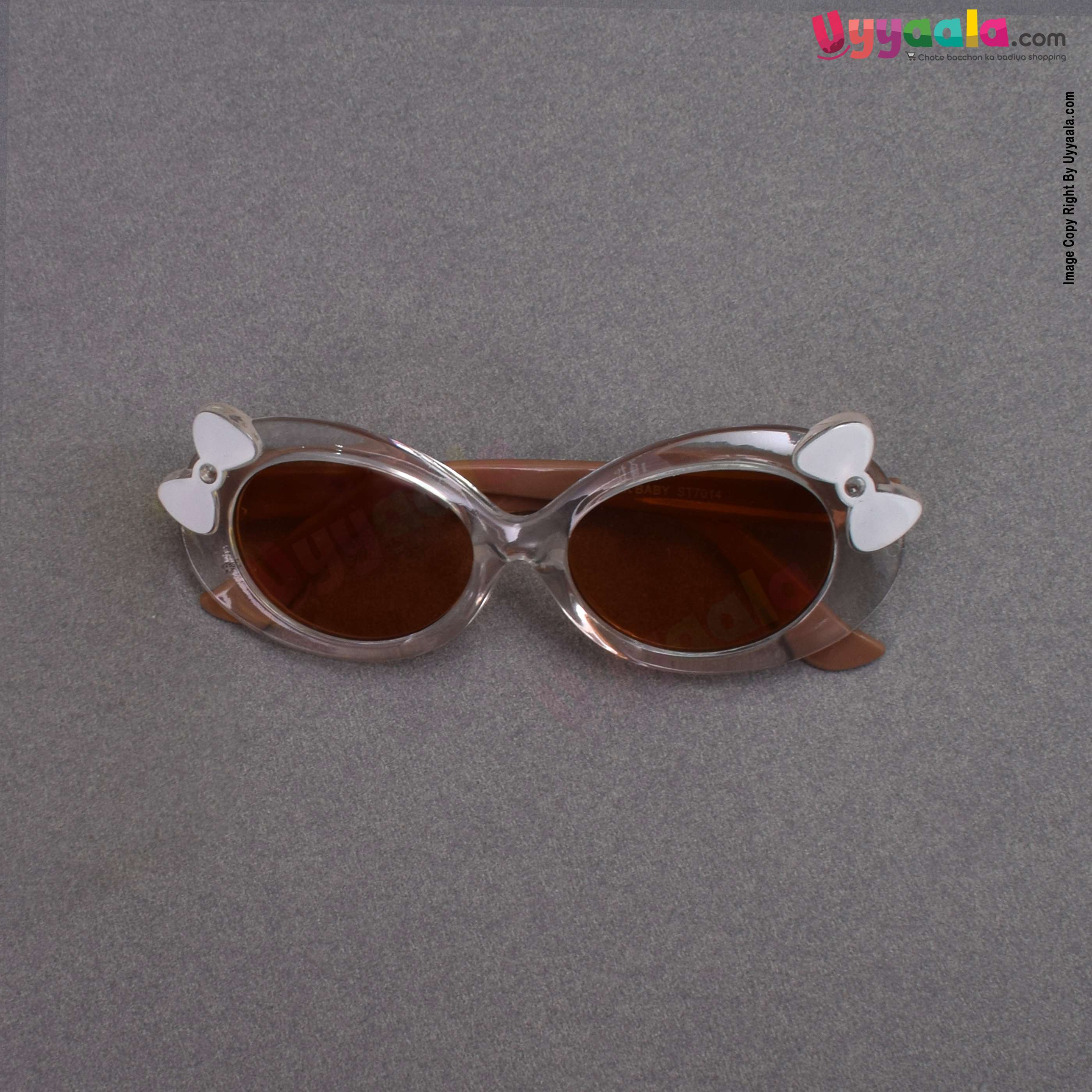 Stylish cat-eye transparent sunglasses for kids