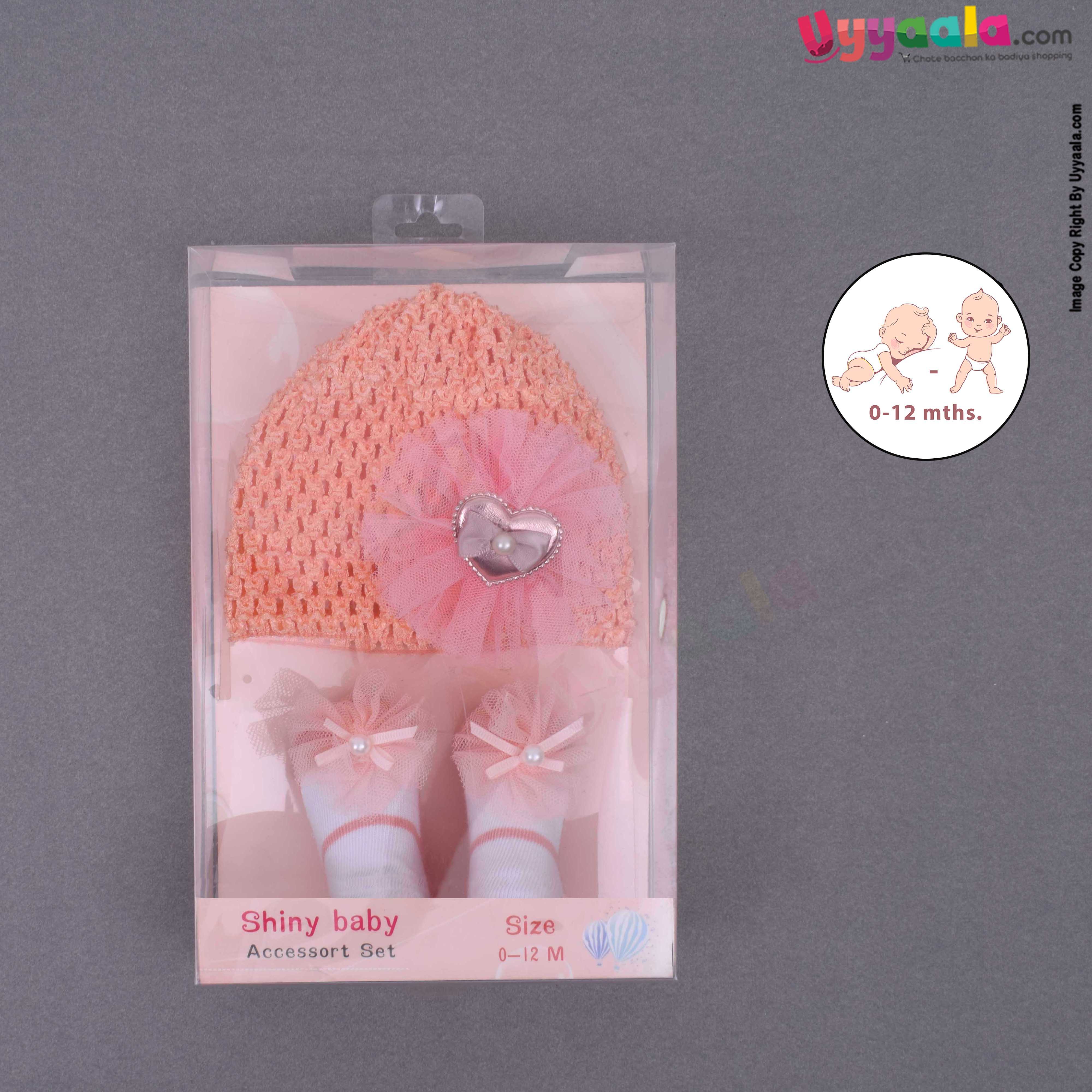 BABY Accessory set for kids with cap and socks