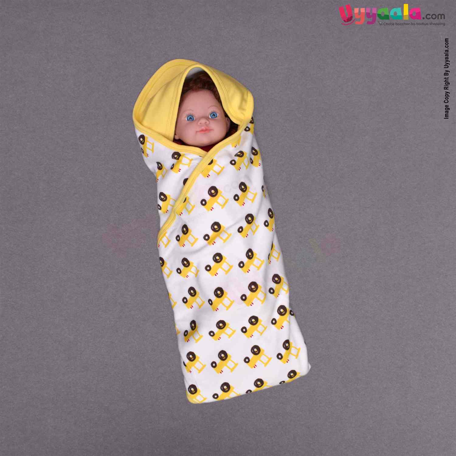 BABY STATION Hooded Double Layer Towel Hosiery Cloth with Tractor Print