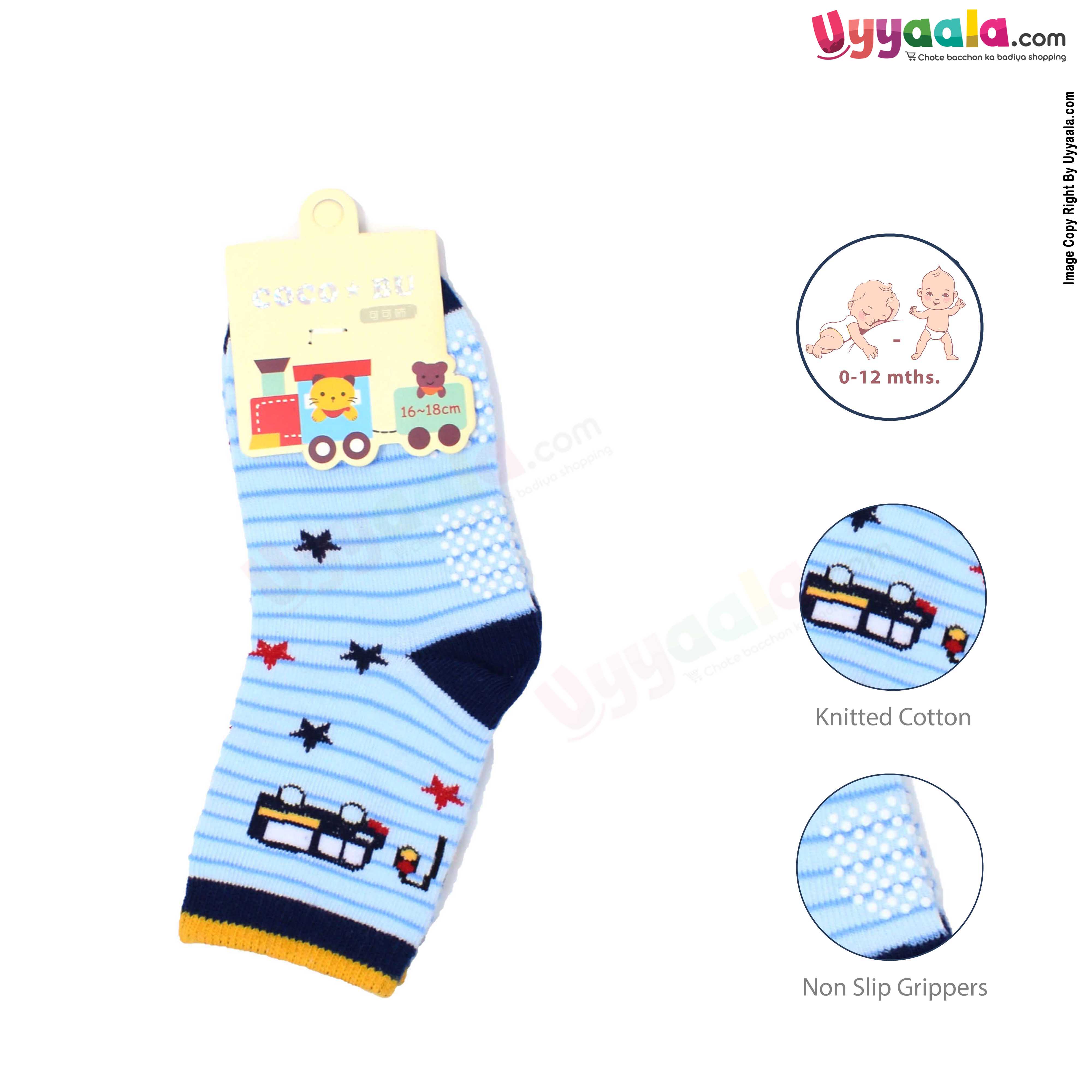 COCO BU Grip Socks Boy with Star Print (16-18cm) - Blue