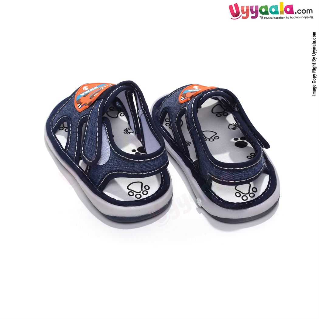 Sandals for baby girls